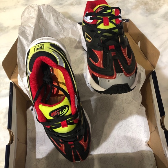 FILA - Picture 2 of 4